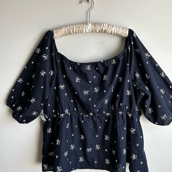 LANE BRYANT Off Shoulder Peplum Blouse Top Navy Blue White Embroidered Size 24 - Picture 13 of 15